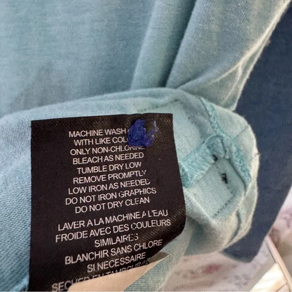 Volcom shirt long sleeve surfer 🏄‍♂️ beach Blue and Teal Hoodie with Red Detail - Picture 8 of 8